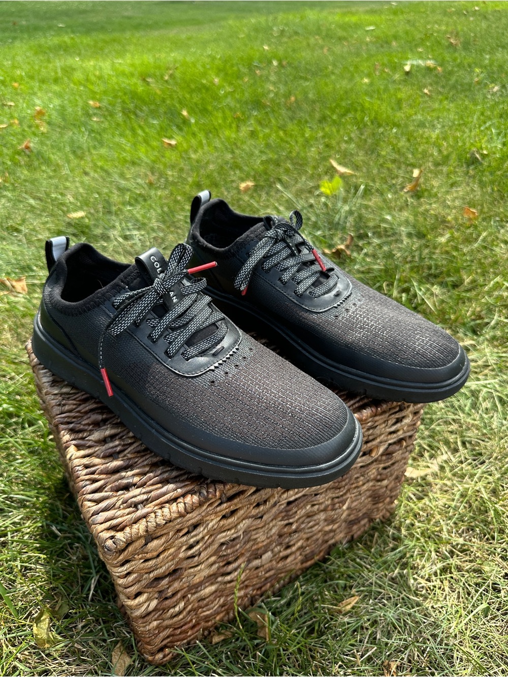 Cole Haan Mens Generation Zero Grand Stichlite black and Subtle Red Accents 8.5